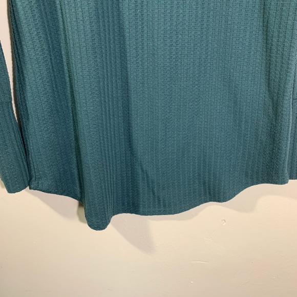 CHASER Crewneck Button Sleeve Waffle Knit Thermal - Picture 5 of 7